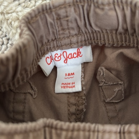 Cat & Jack 18 months tan khaki shorts with back pockets and tie string on waist - Picture 2 of 3